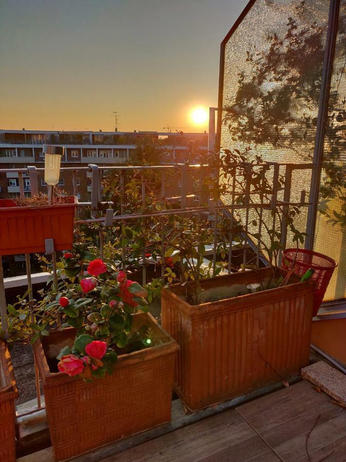 Exclusive Rooftop Apartment With Large Terrace In Solari/Tortona Милано Екстериор снимка